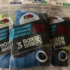 Boys size 6-8 fruit of the loom boxer briefs 3 pack